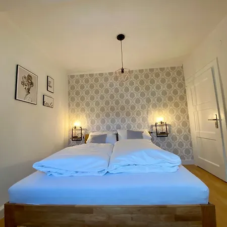 Gemuetliche Und Charmante Maisonette In 아파트 하멜른